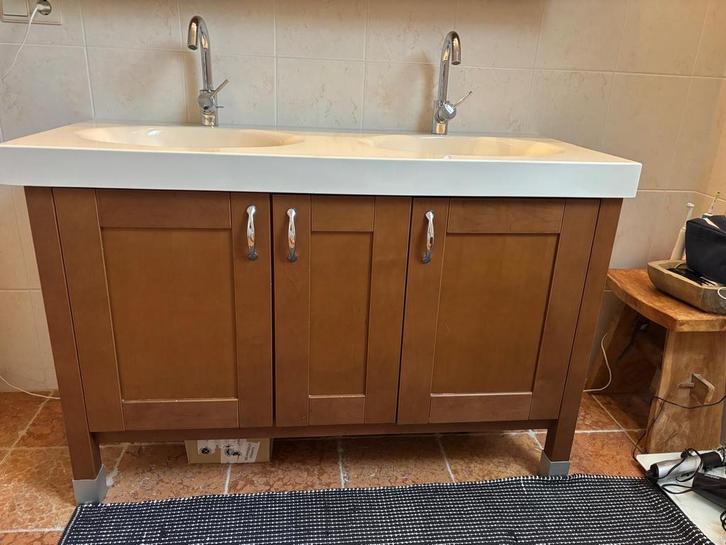 Badkamermeubel met dubbele wastafel & spiegelkast, Huis en Inrichting, Badkamer | Badkamermeubels, Gebruikt, Wastafelkast, Minder dan 100 cm