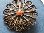 broche, filigrain zilver, met bloedkoraal, Ophalen of Verzenden, Zo goed als nieuw, Met edelsteen, Zilver