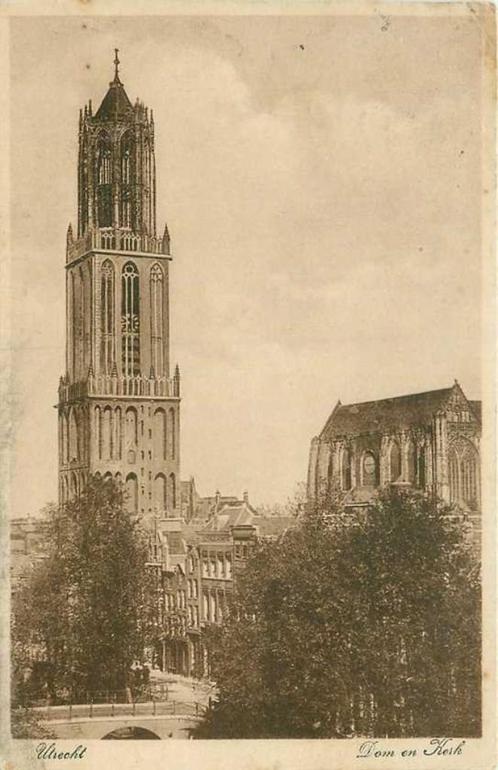 (300-123-015) Utrecht Dom en Kerk, Verzamelen, Ansichtkaarten | Nederland, Utrecht, Verzenden