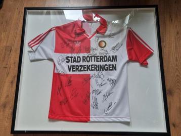 Ingelijst gesigneerd Feyenoord shirt 1993 beschikbaar voor biedingen