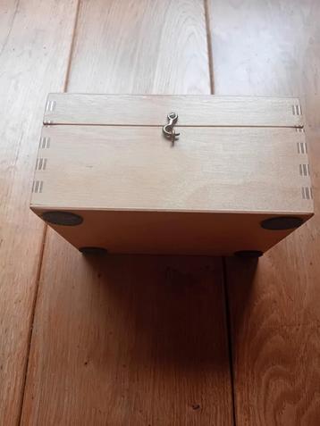 2x Houten Opbergdoos Echt Handwerk  beschikbaar voor biedingen