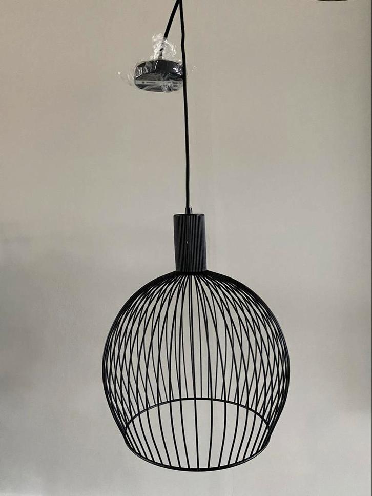 zwarte hanglamp van ETH- Nieuw in doos!, Huis en Inrichting, Lampen | Hanglampen, Nieuw, 50 tot 75 cm, Metaal, Ophalen of Verzenden