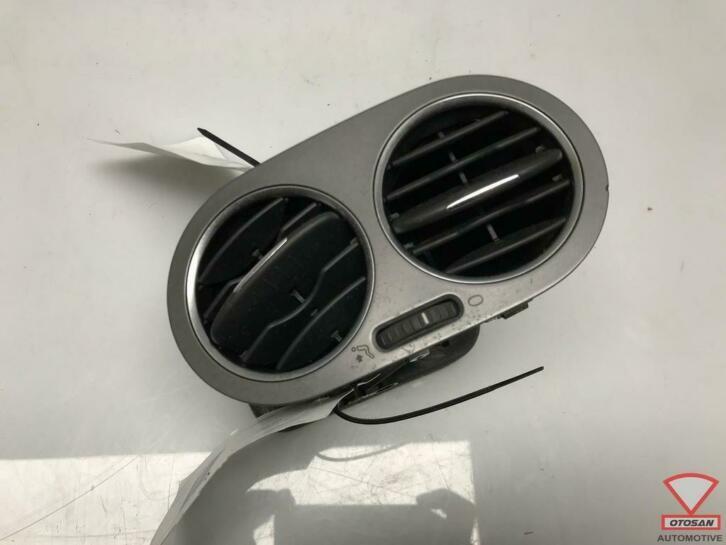 vw tiguan 5n luchtrooster rechts 5n0819104a, Auto-onderdelen, Dashboard en Schakelaars, Volkswagen, Gebruikt, Ophalen of Verzenden