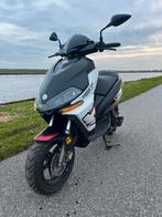 Benelli 49x quatronove, Fietsen en Brommers, Ophalen of Verzenden, Zo goed als nieuw, Benzine, Overige modellen