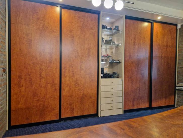 Schuifdeuren legkast, Huis en Inrichting, Kasten | Kledingkasten, Zo goed als nieuw, 200 cm of meer, 150 tot 200 cm, 50 tot 75 cm