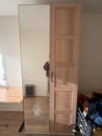 2-door wardrobe, Ophalen of Verzenden, Zo goed als nieuw
