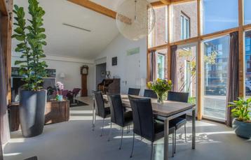 6 stuks Bert Plantagie Designstoelen zwart leer, RVS poten beschikbaar voor biedingen