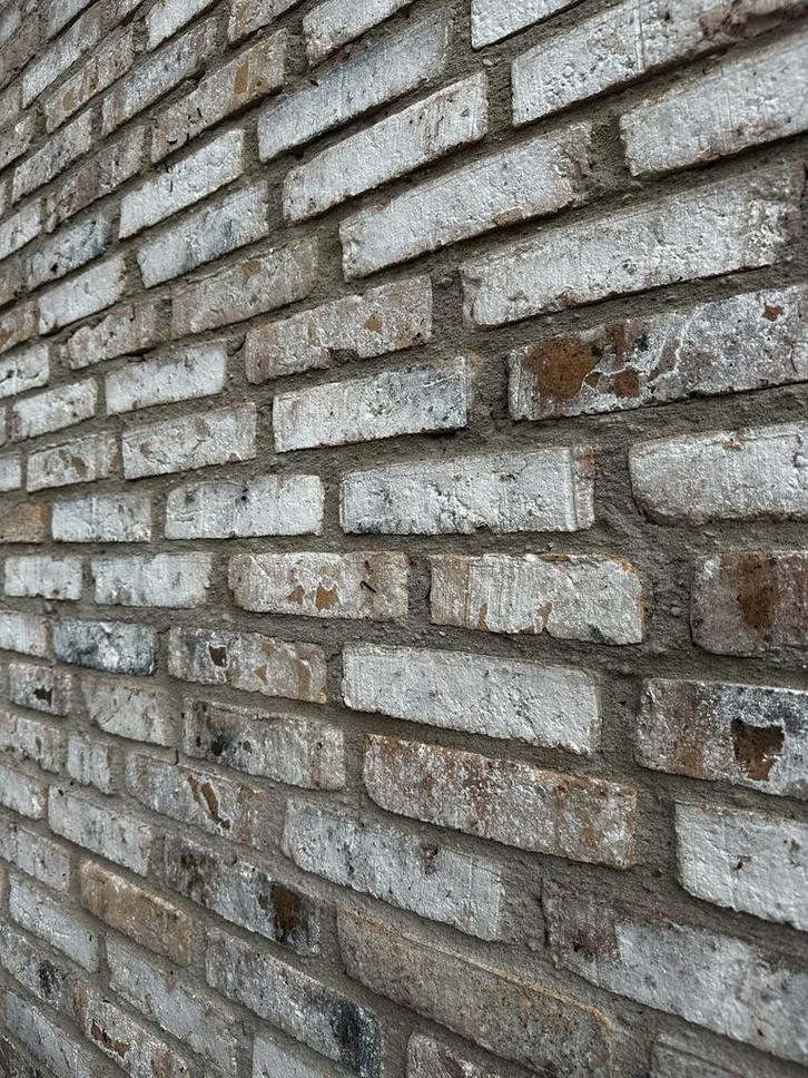 Restpartij 800st Gevelstenen, Doe-het-zelf en Verbouw, Metselstenen, Zo goed als nieuw, Bakstenen, Ophalen