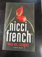 Huis vol leugens, Gelezen, Nicci French, Ophalen of Verzenden, Nederland