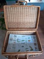 Picknickmand met +- 10 stickervellen, Ophalen, Zo goed als nieuw, Overige typen, Geboorte of Huwelijk