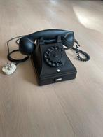 Authentieke bakelieten telefoon uit 1966, Telecommunicatie, Ophalen of Verzenden, Gebruikt, Met draaischijf