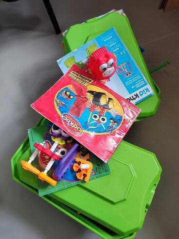 2 volle dozen met Knex beschikbaar voor biedingen