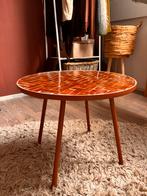 Bijzettafel Karwei, Huis en Inrichting, Tafels | Bijzettafels, Minder dan 55 cm, Rond, Zo goed als nieuw, Ophalen