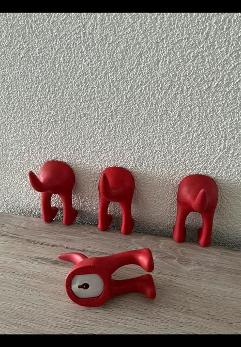 4 Stuk kapstokhaakje ikea, the Dog Hook, hondenstaart knopje, Huis en Inrichting, Woonaccessoires | Kapstokken, Ophalen of Verzenden