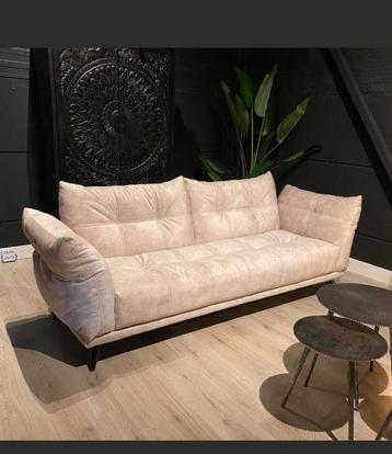 San Diego TowerLiving Sofa  beschikbaar voor biedingen