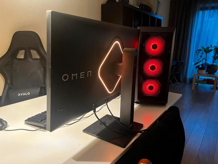 Gamer PC + 4K Monitor 144HZ, Computers en Software, Desktop Pc's, Zo goed als nieuw, Ophalen