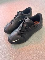 Nike voetbalschoenen / kunstgrasschoenen maat 36, Ophalen of Verzenden, Zo goed als nieuw, Schoenen