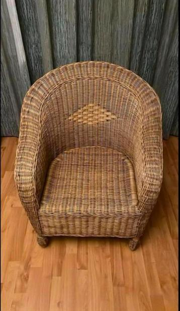 Rieten stoel. In goede staat. beschikbaar voor biedingen