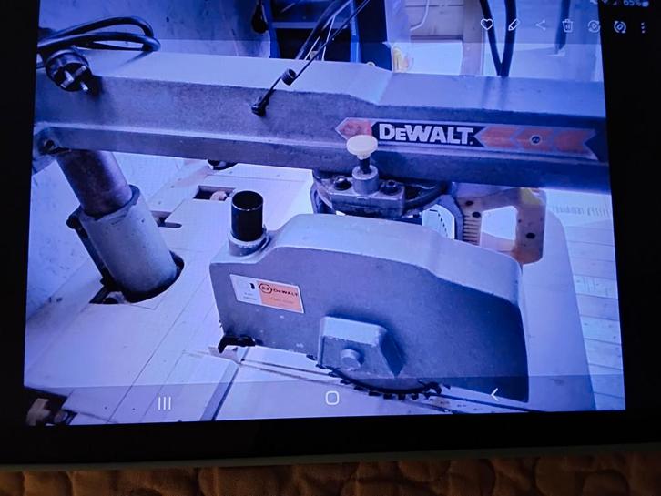 Zeer goed werkende Dewalt zaagmachine met tafel, Doe-het-zelf en Verbouw, Gereedschap | Overige machines, Zo goed als nieuw, Ophalen