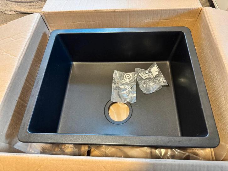 IKEA KILSVIKEN inbouwspoelbak – zwart kwartscomposiet(nieuw), Huis en Inrichting, Keuken | Keukenelementen, Nieuw, Minder dan 100 cm
