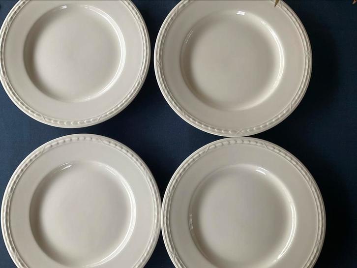 4 dinerborden RECAMIER roomwit diam.26.7, Huis en Inrichting, Keuken | Servies, Gebruikt, Bord(en), Overige stijlen, Porselein