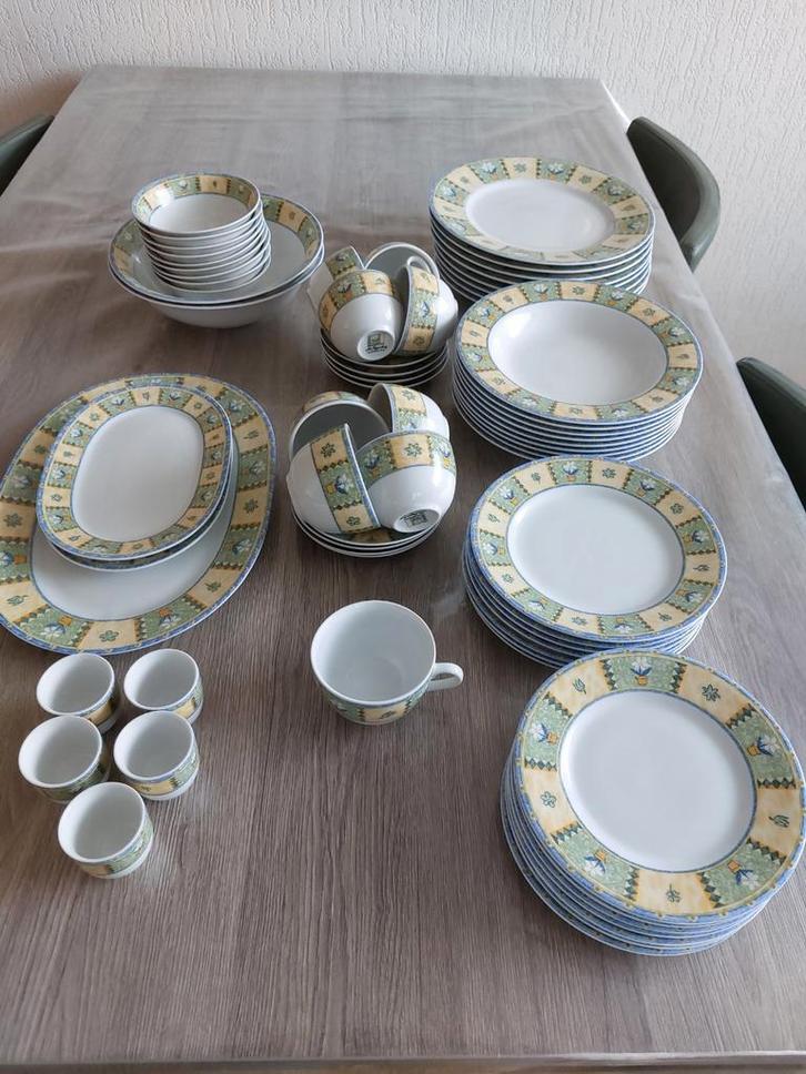 Porseleinen servies, Huis en Inrichting, Keuken | Servies, Gebruikt, Bord(en), Overige stijlen, Porselein, Ophalen