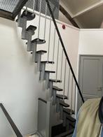 Vaste ruimtebesparende trap recht met leuning molenaarstrap, Doe-het-zelf en Verbouw, Ladders en Trappen, 2 tot 4 meter, Ophalen of Verzenden