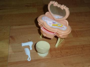 kaptafel voor evi of mini baby born popje uit jaren 70 beschikbaar voor biedingen