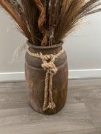 Grote vaas met takken en pluimen decoratie, Ophalen