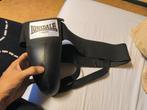 Lonsdale kruisbeschermer / tok / toque- Maat M - Nieuw, Sport en Fitness, Boksen, Ophalen of Verzenden, Nieuw, Boksbeschermers
