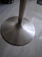 Moderne glazen bijzettafel met rvs voet, Huis en Inrichting, Minder dan 55 cm, Gebruikt, Rond, Glas
