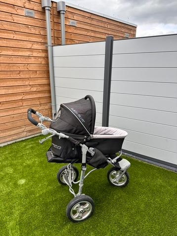 Gratis Kinderwagen beschikbaar voor biedingen
