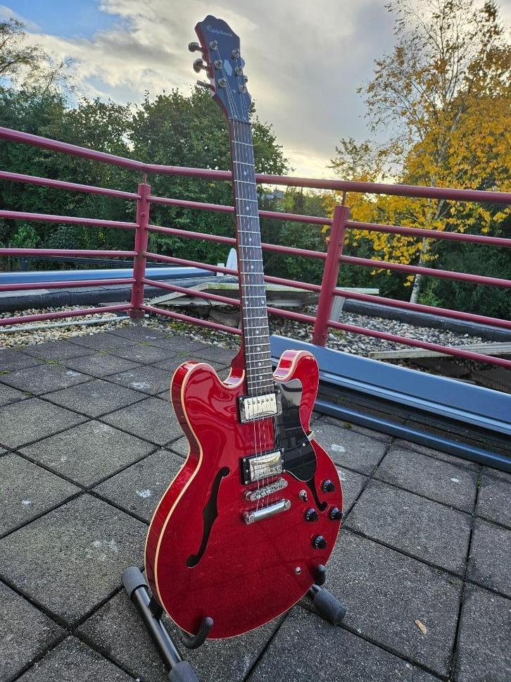 Epiphone ES-335 (Seymour Duncan - Vintage Blues), Muziek en Instrumenten, Snaarinstrumenten | Gitaren | Elektrisch, Gebruikt, Hollow body