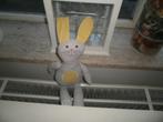 Grote konijn/poes rabbit van katoen grijs/geel gestipt oren, Kinderen en Baby's, Speelgoed | Knuffels en Pluche, Ophalen of Verzenden