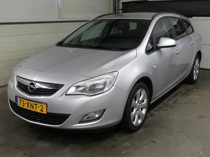 Opel Astra Sports Tourer 1.4 Cosmo - Navigatie, Auto's, Opel, Te koop, Astra, ABS, Airbags, Airconditioning, Boordcomputer, Climate control
