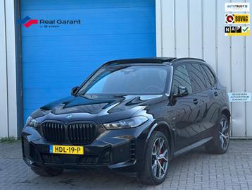 BMW X5 XDrive50e M STOELEN SKYLOUNGE PANO MASSAGE TREKHAAK beschikbaar voor biedingen