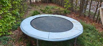 Trampoline  beschikbaar voor biedingen