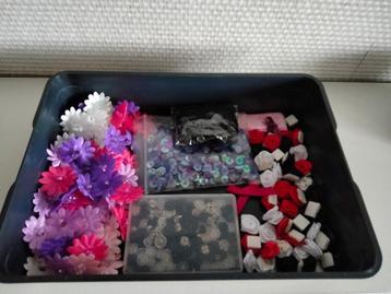 Mini drukknoopjes enz. beschikbaar voor biedingen