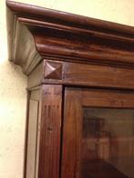 VITRINEKAST - MASSIEF TEAKHOUTEN SCHUIFDEURKAST vitrine, Huis en Inrichting, Woonaccessoires | Overige, Ophalen, Gielen, Zo goed als nieuw