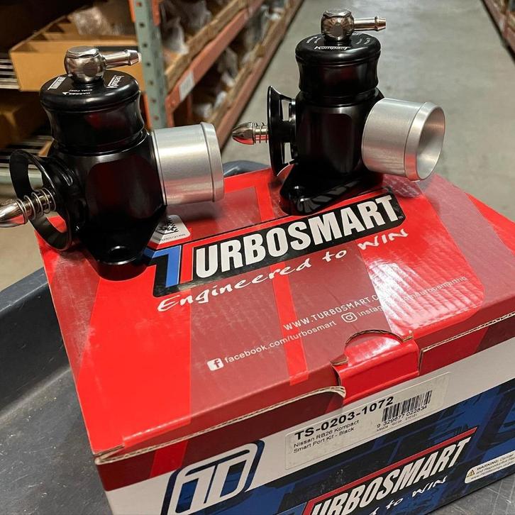 Turbosmart blow off valve - Skyline R32 R33 R34 RB26DETT, Auto diversen, Tuning en Styling, Ophalen of Verzenden