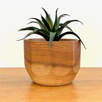 bijzondere vintage houten BLOEMPOT walnoothout Mid Century beschikbaar voor biedingen