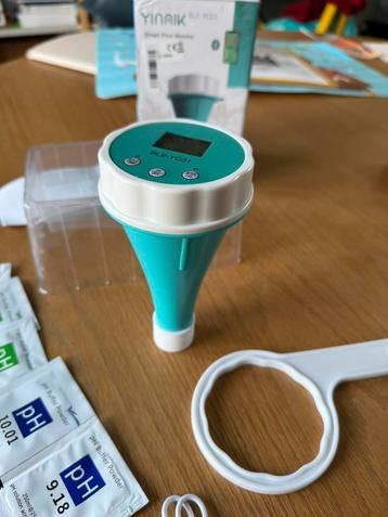 Slimme drijvende zwembadwater waterkwaliteit tester BT+App  beschikbaar voor biedingen