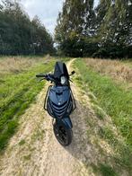Piaggio zip 4takt met begrenzer, Fietsen en Brommers, Scooters | Piaggio, Ophalen, Maximaal 45 km/u, Zip, Zo goed als nieuw