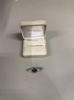 Bentley Zilveren emaille pin badge, Ophalen of Verzenden, Zo goed als nieuw, Auto's