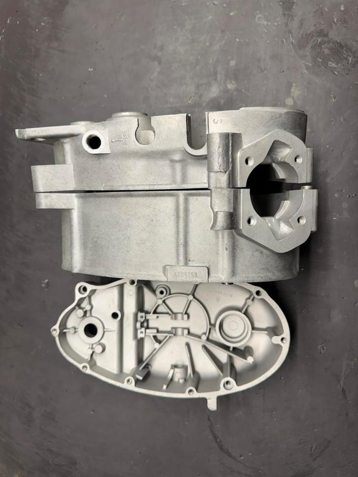 Zundapp motorblokken en revisie - ronde 5 bak binnenkort -, Fietsen en Brommers, Brommeronderdelen | Zundapp, Nieuw, Blok, Ophalen of Verzenden