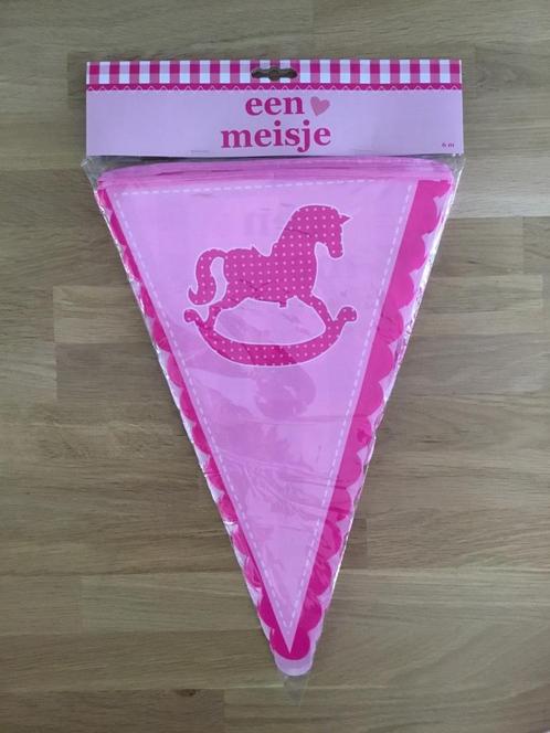 XL vlaggenlijn / slinger roze - 6 m | geboorte meisje, Hobby en Vrije tijd, Feestartikelen, Nieuw, Versiering, Geboorte of Huwelijk