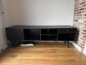 Zwart tv-meubel van Home24