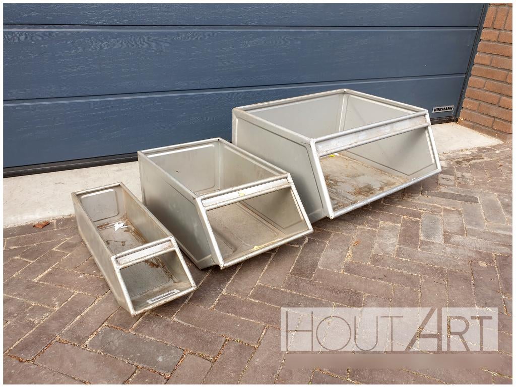 Magazijnbakken van staal, diverse maten