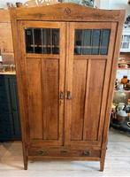 Antieke kast met prachtig glas meidenkast, Huis en Inrichting, Kasten | Kledingkasten, Ophalen, Zo goed als nieuw, 25 tot 50 cm
