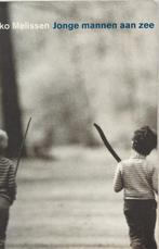 Sipko Melissen : jonge mannen aan zee ( homo , gay ), Ophalen of Verzenden, Gelezen